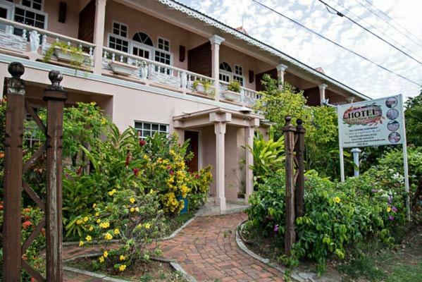 Hotel Chez Marie Alish 格罗斯岛 外观 照片